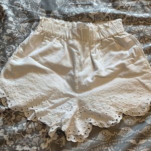 girly scalloped shorts/skort